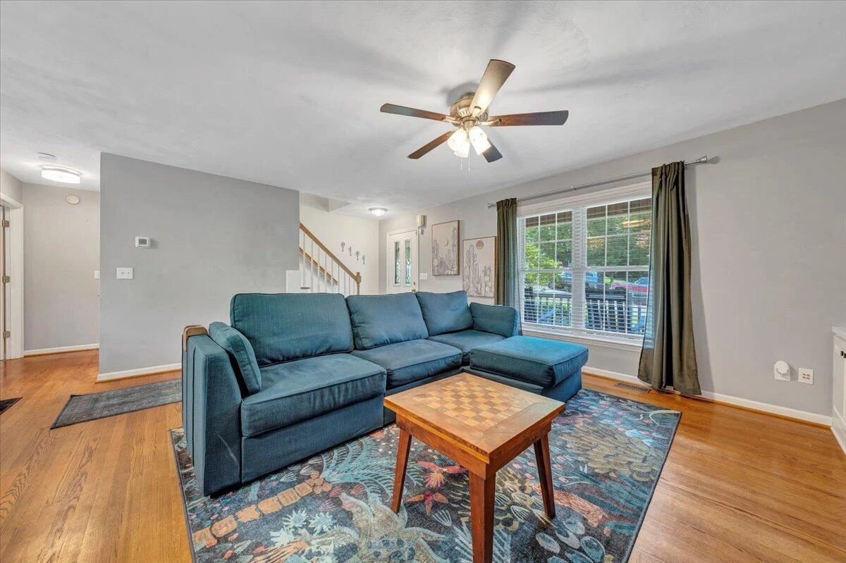 828 Ray ST - Photo 14