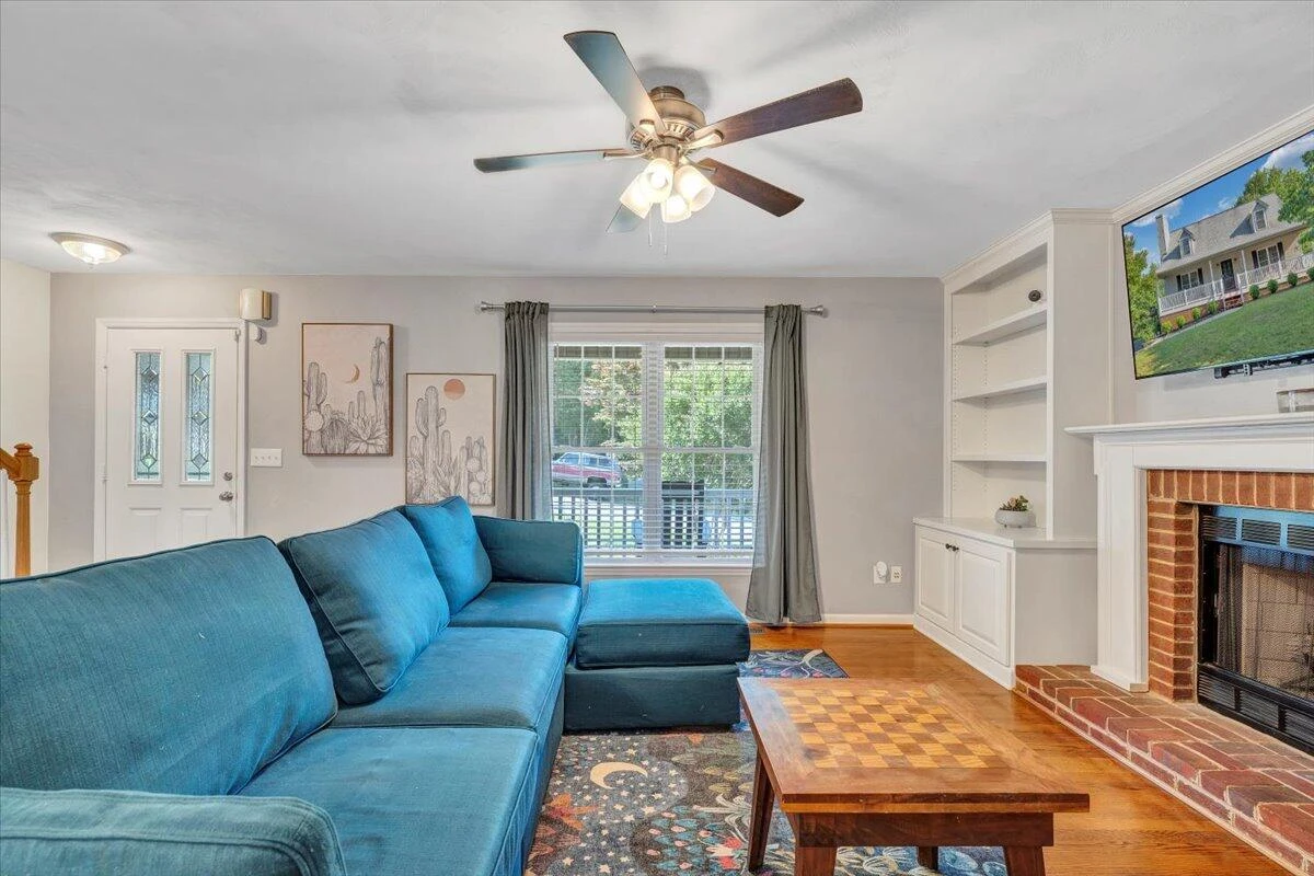 828 Ray ST - Photo 15