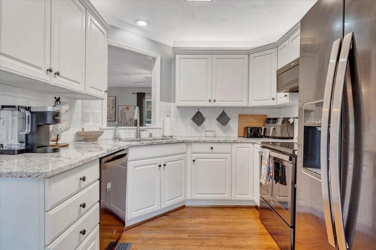 828 Ray ST - Photo 20