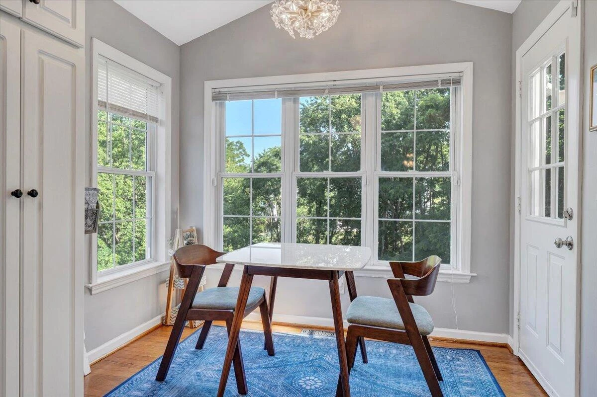 828 Ray ST - Photo 24