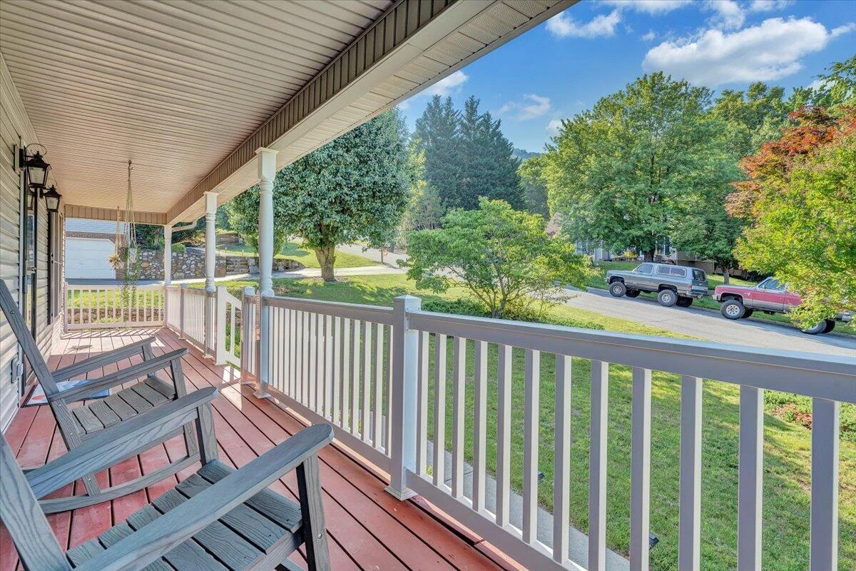 828 Ray ST - Photo 56