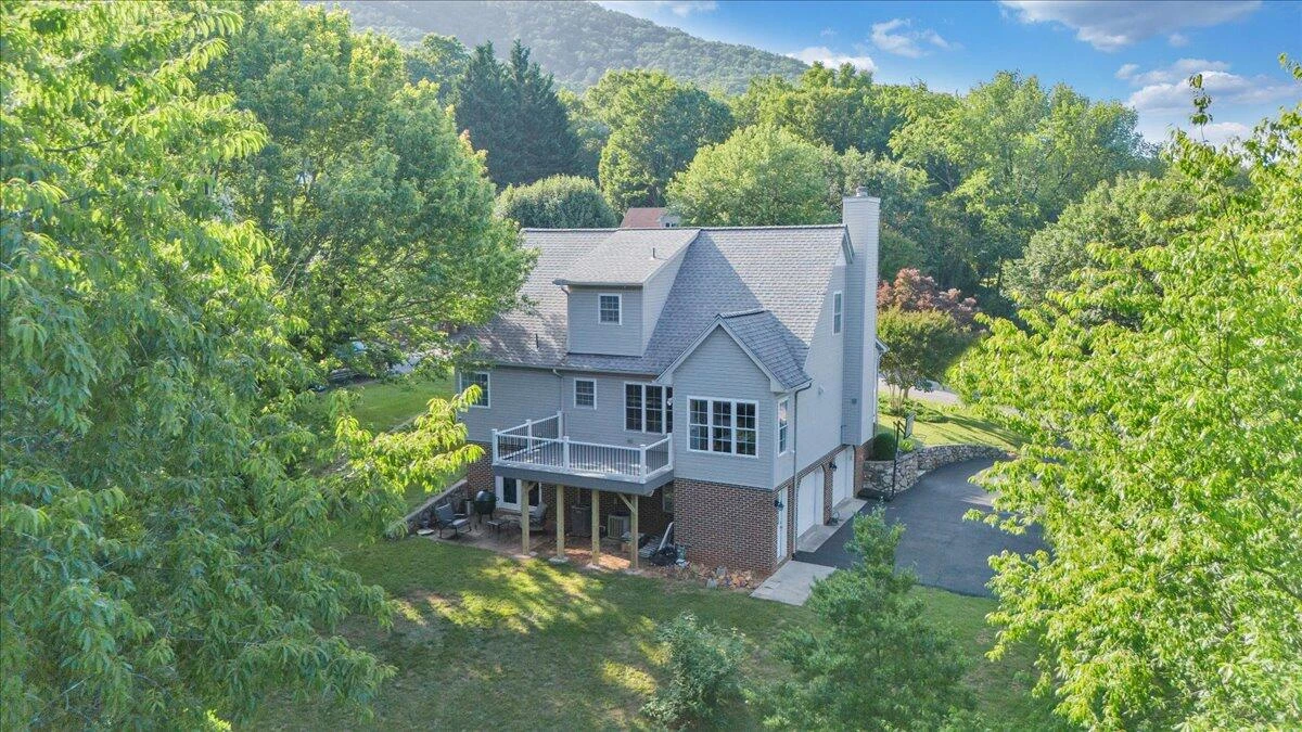 828 Ray ST - Photo 80