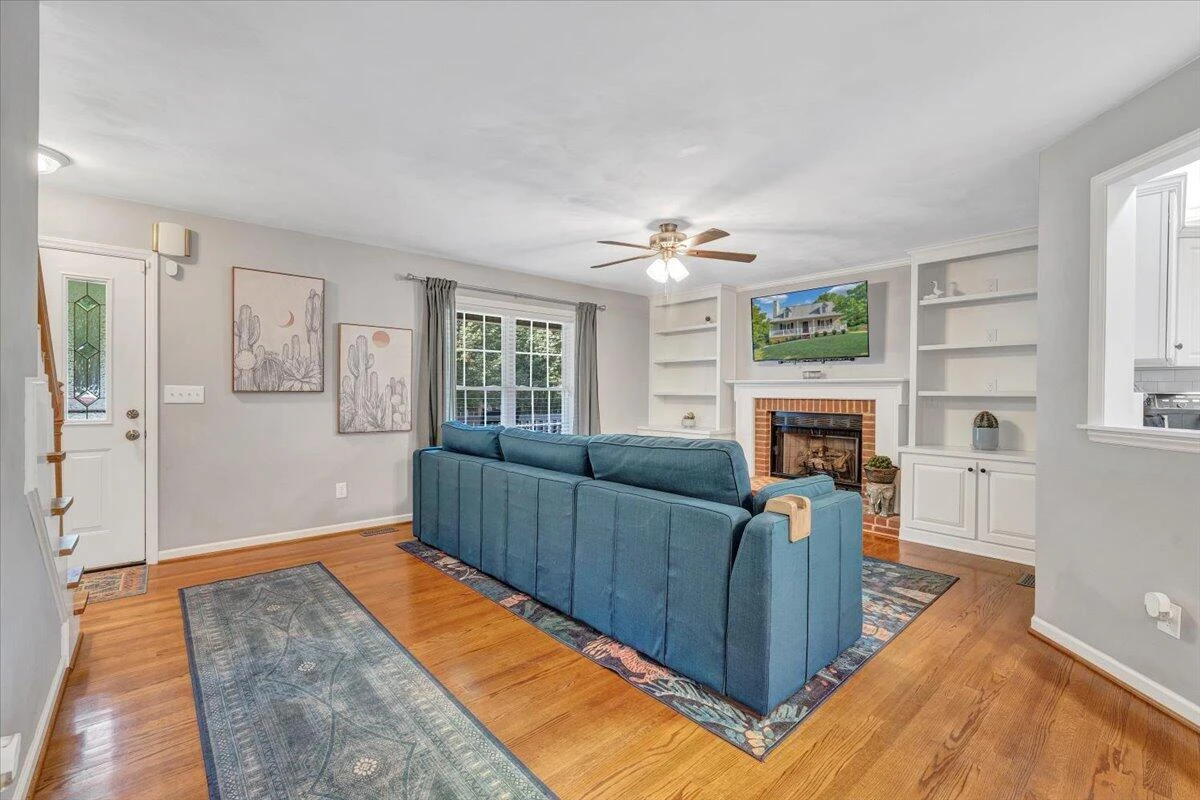 828 Ray ST - Photo 12