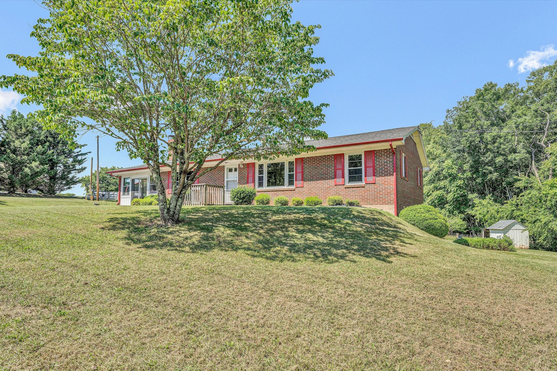 20083 Snow Creek RD - Photo 2