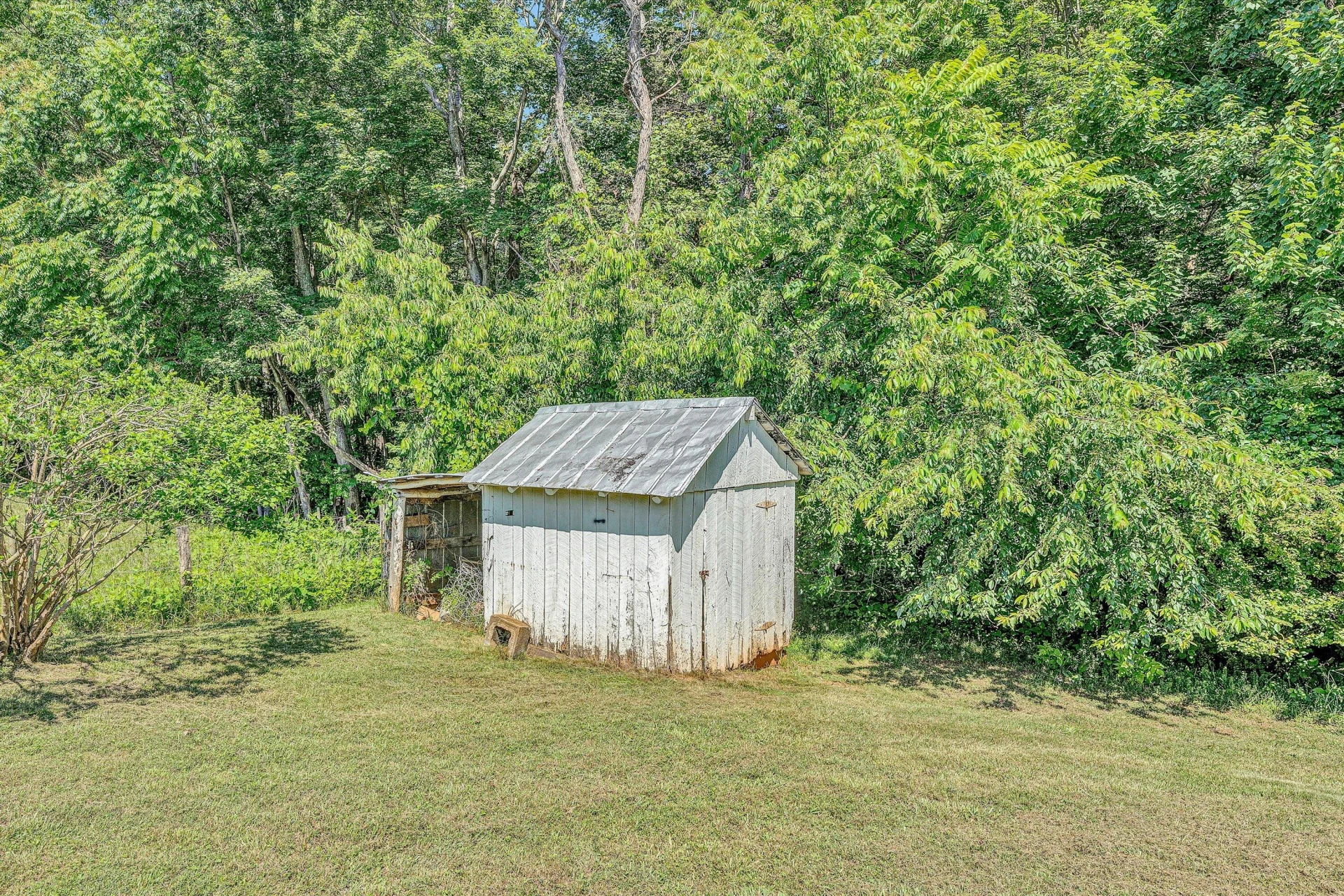 20083 Snow Creek RD - Photo 23
