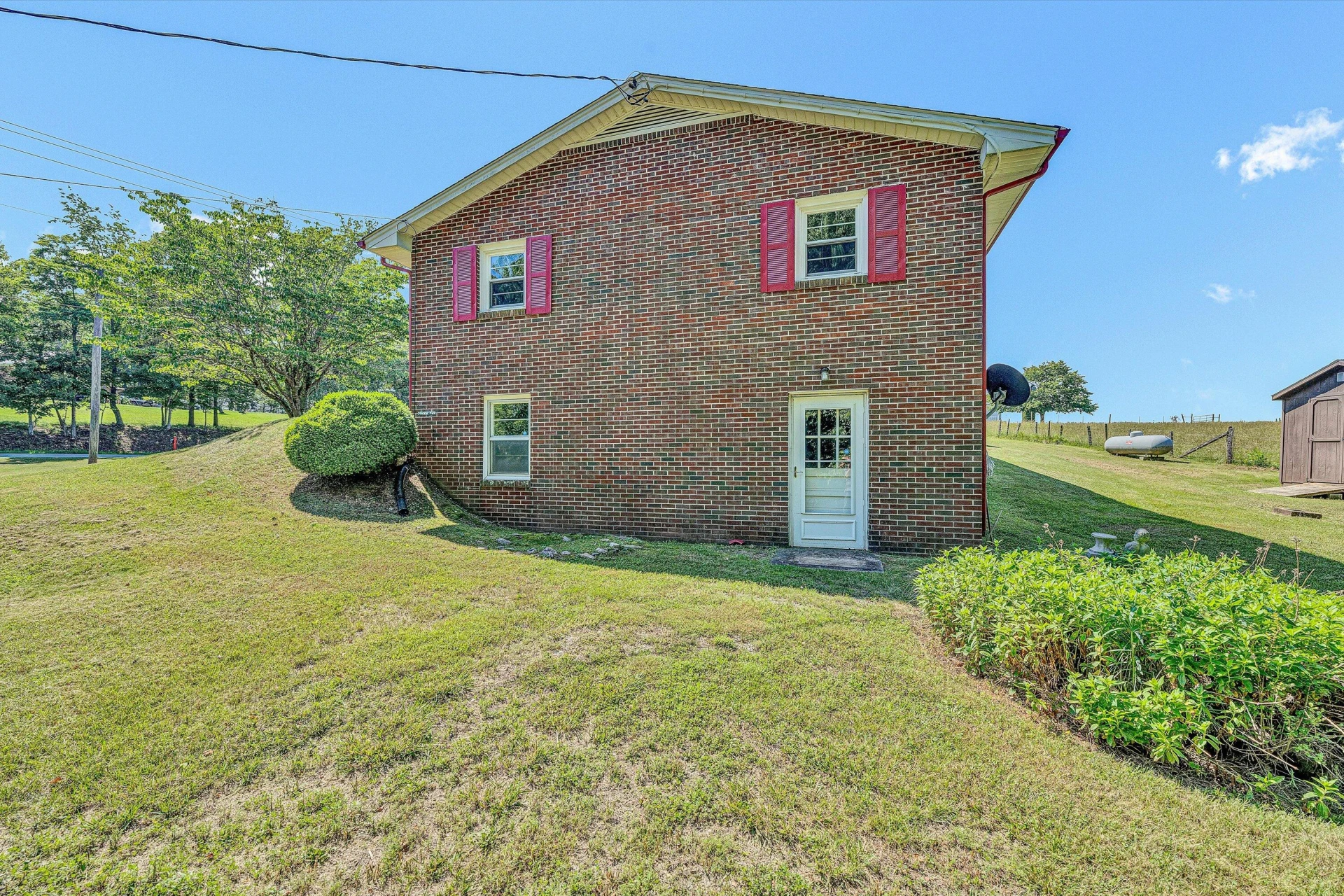 20083 Snow Creek RD - Photo 25