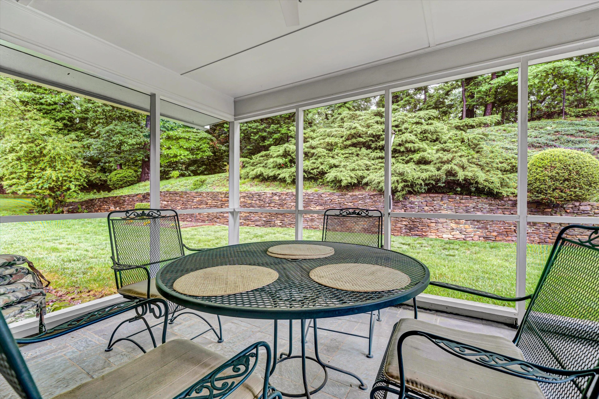 2517 Sprucewood RD - Photo 14