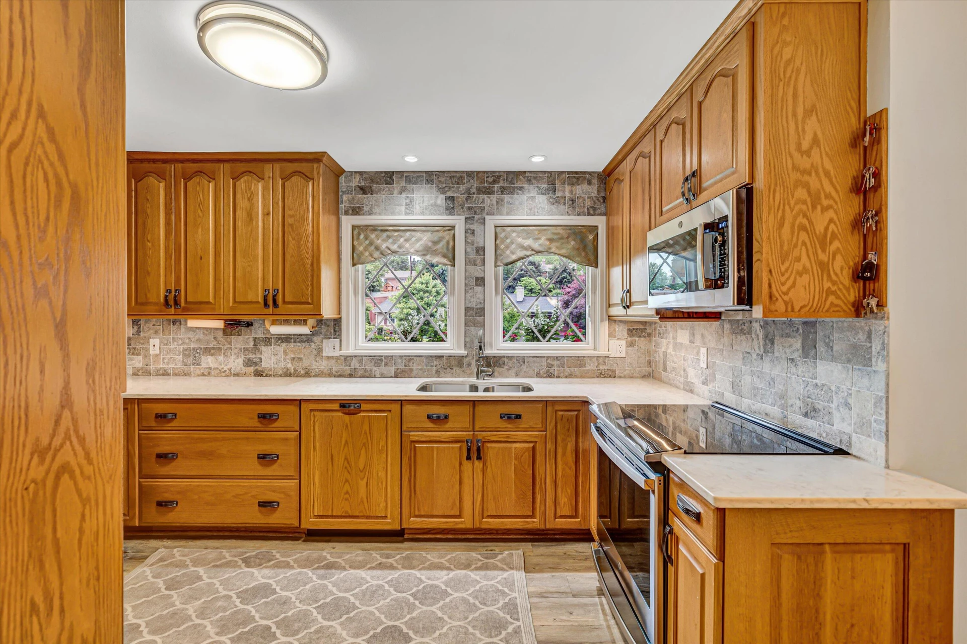 2517 Sprucewood RD - Photo 18