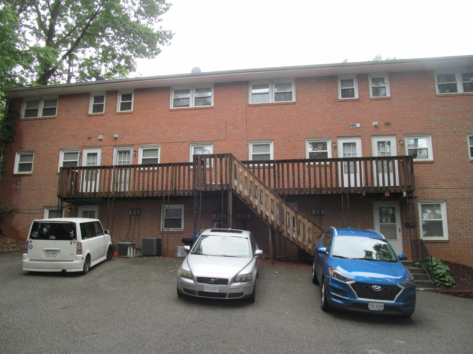 3805 Grandview AVE - Photo 4