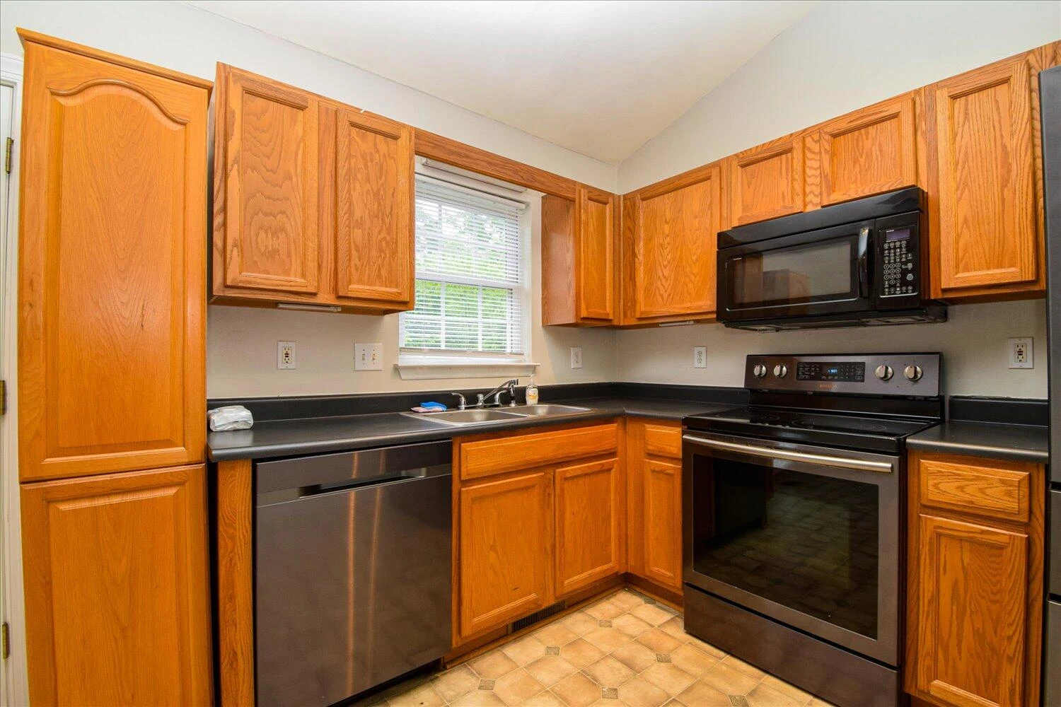 4882 Horseman DR - Photo 7