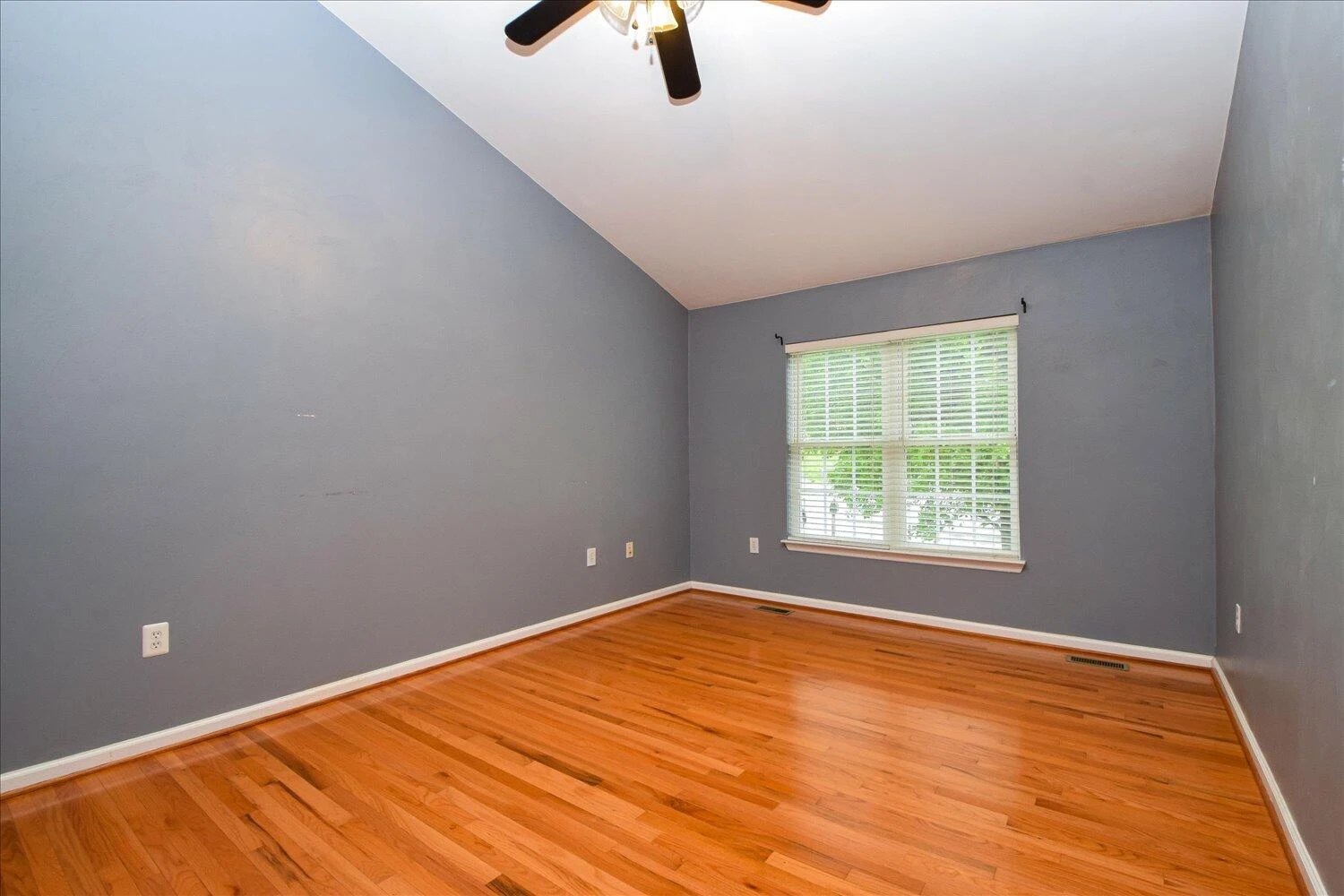 4882 Horseman DR - Photo 8