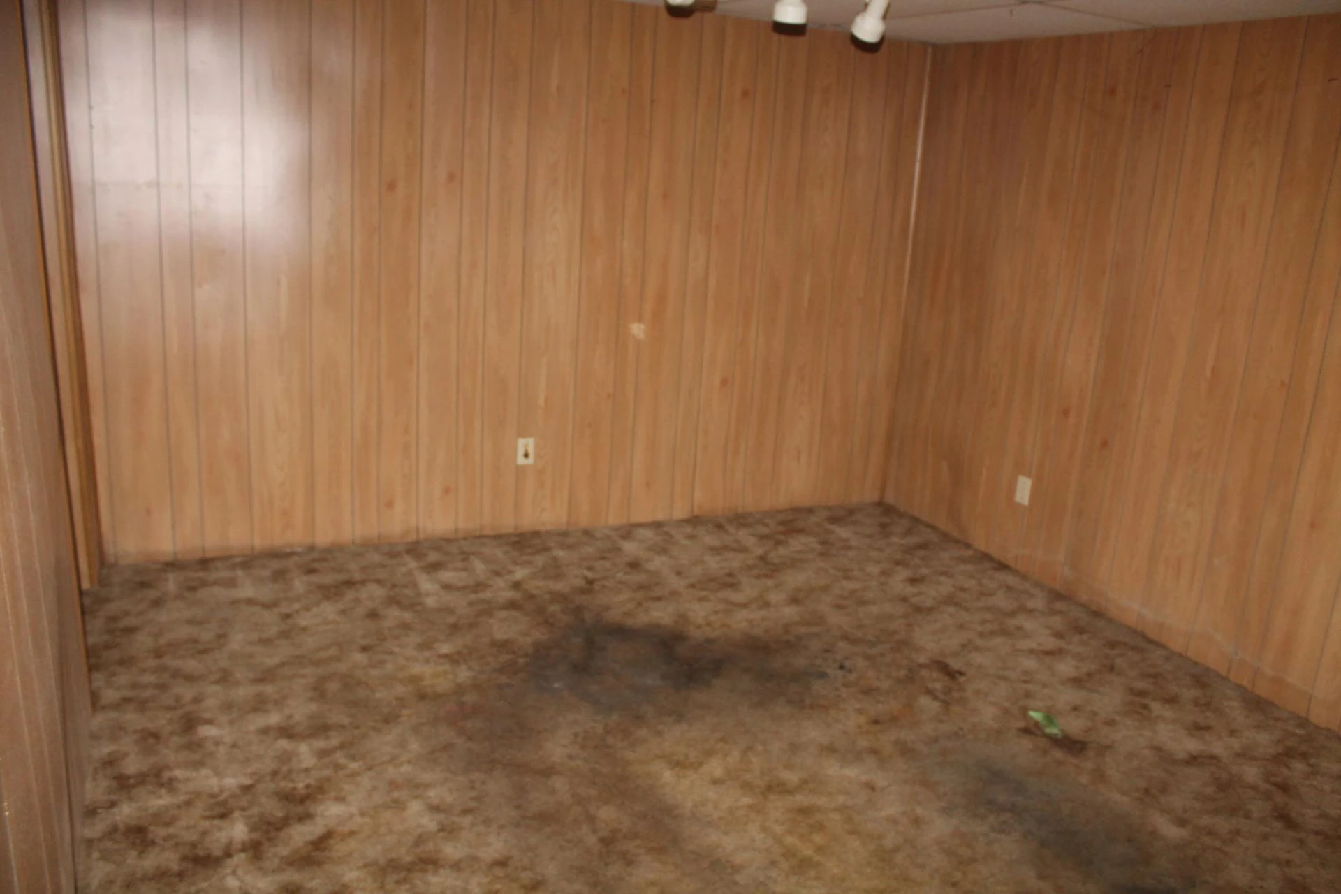 1522 Andrews RD - Photo 16