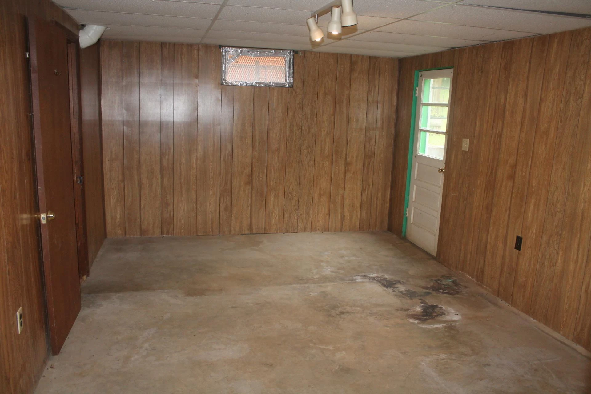 1522 Andrews RD - Photo 18