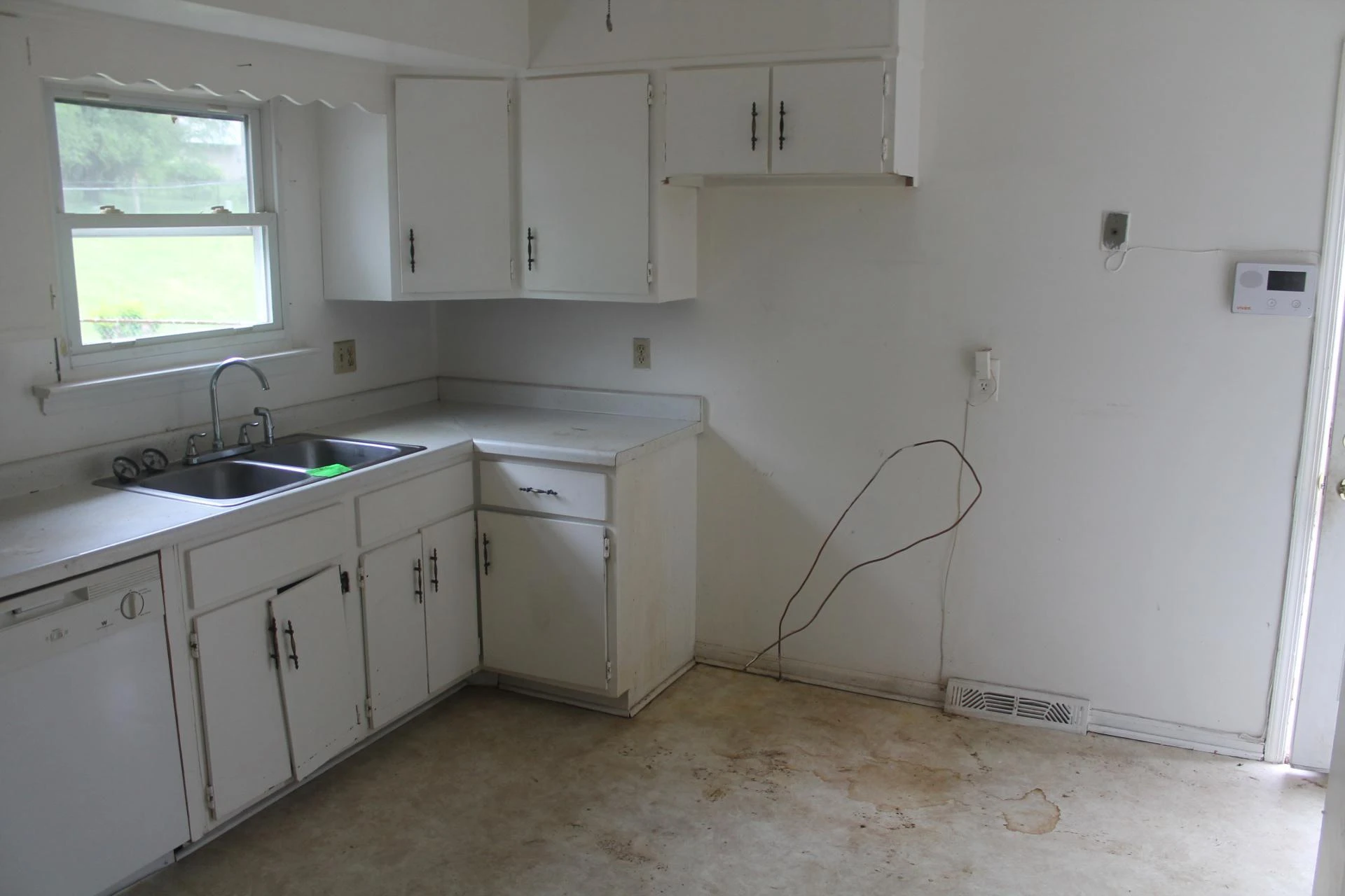 1522 Andrews RD - Photo 6