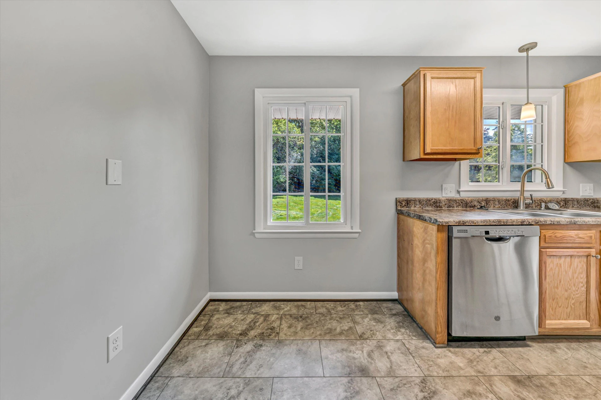 4566 Girard DR - Photo 10