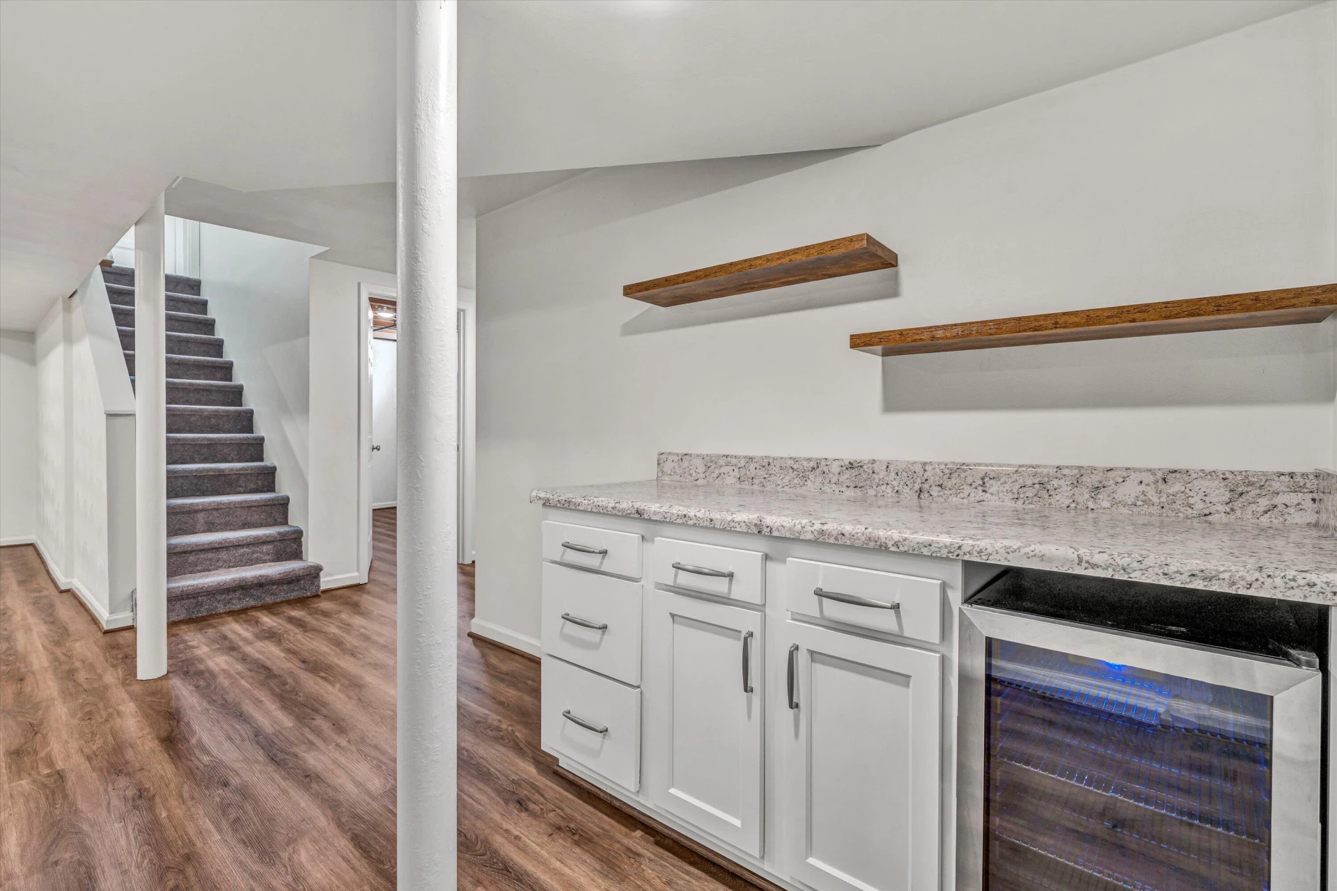 4566 Girard DR - Photo 22