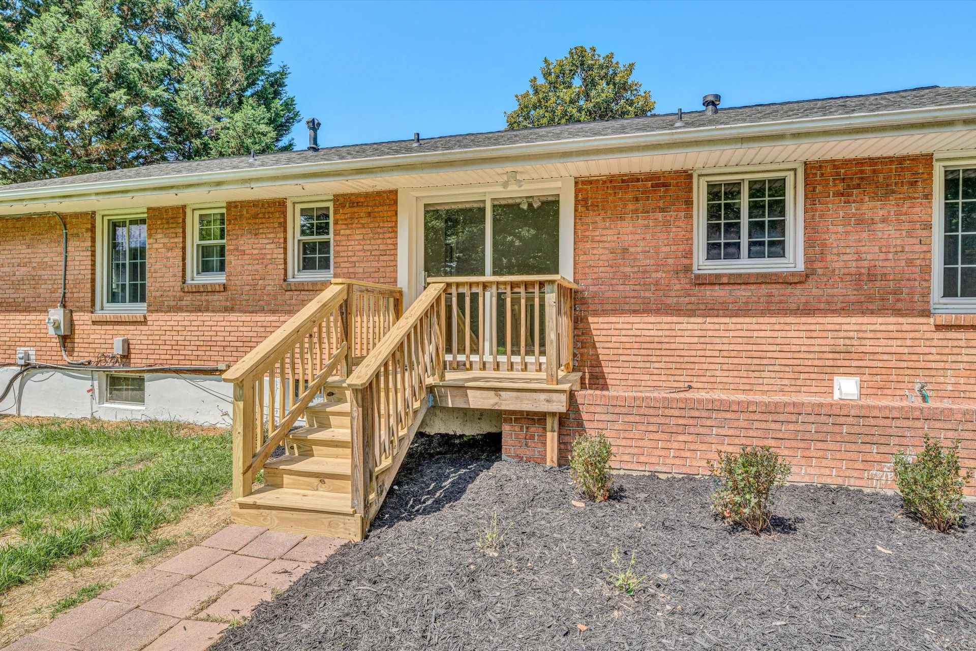 4566 Girard DR - Photo 33
