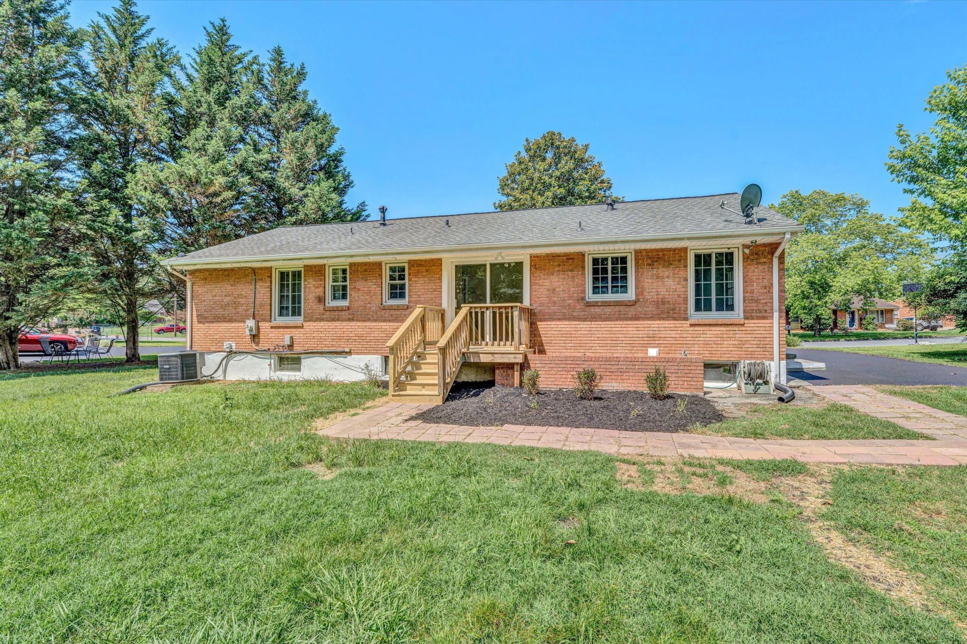4566 Girard DR - Photo 34
