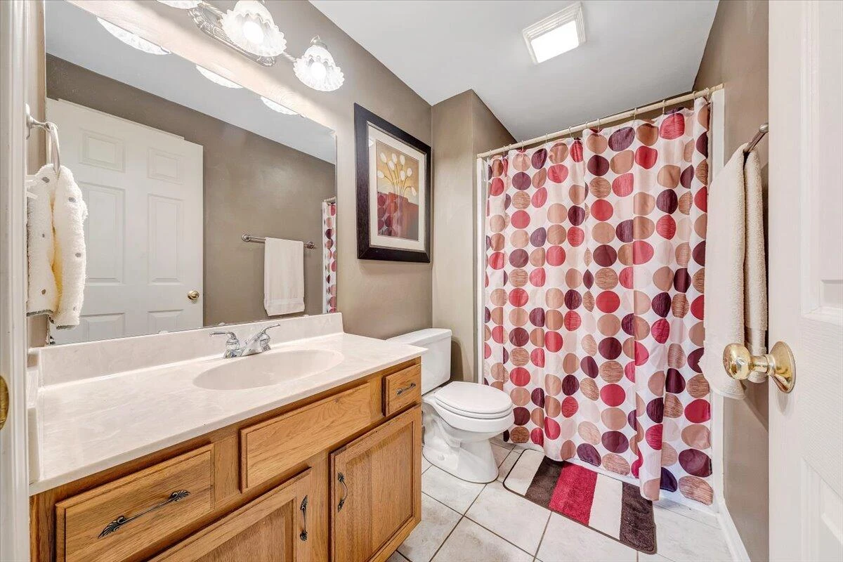 1341 Johnsbury CT - Photo 20