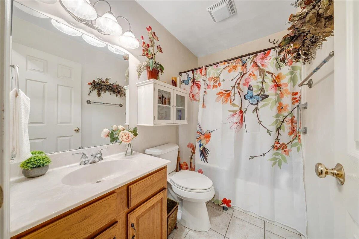 1341 Johnsbury CT - Photo 30