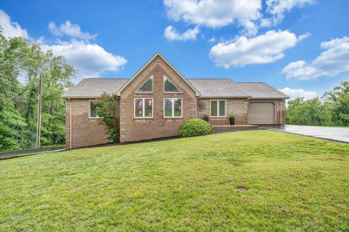 1341 Johnsbury CT - Photo 45