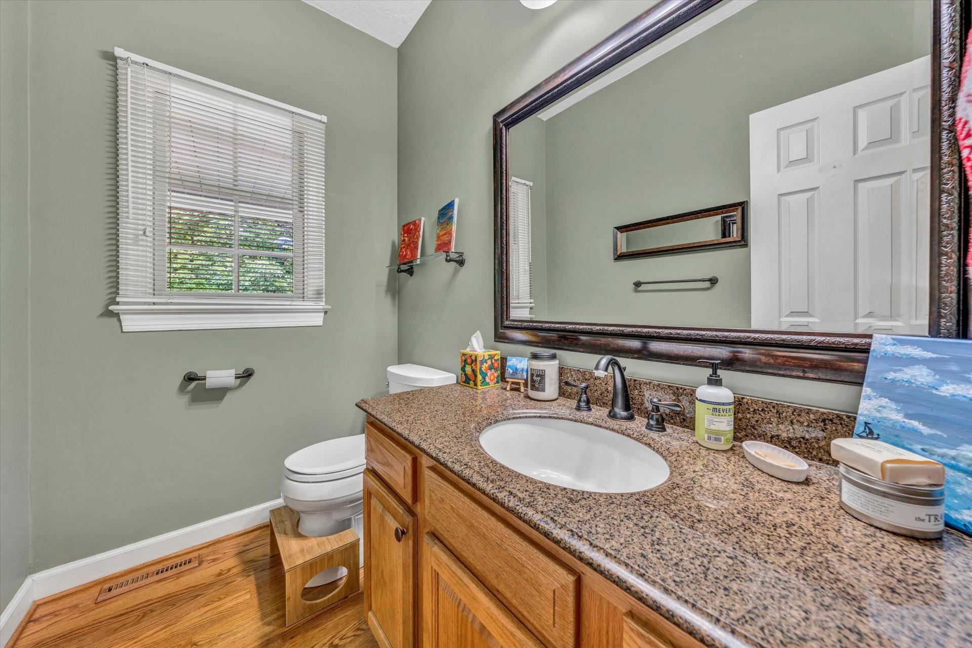 196 Buckingham CT - Photo 11