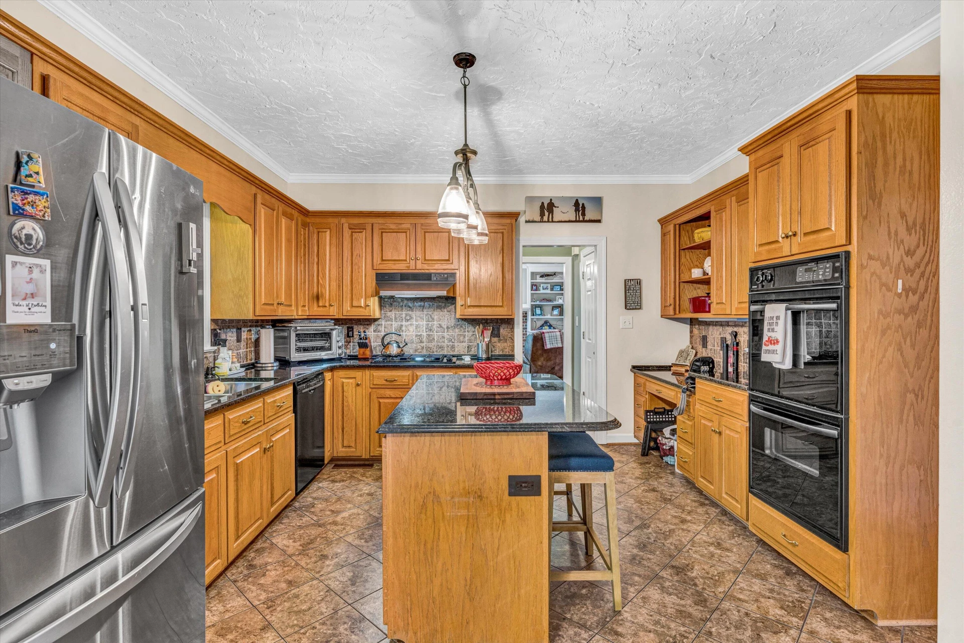 196 Buckingham CT - Photo 16