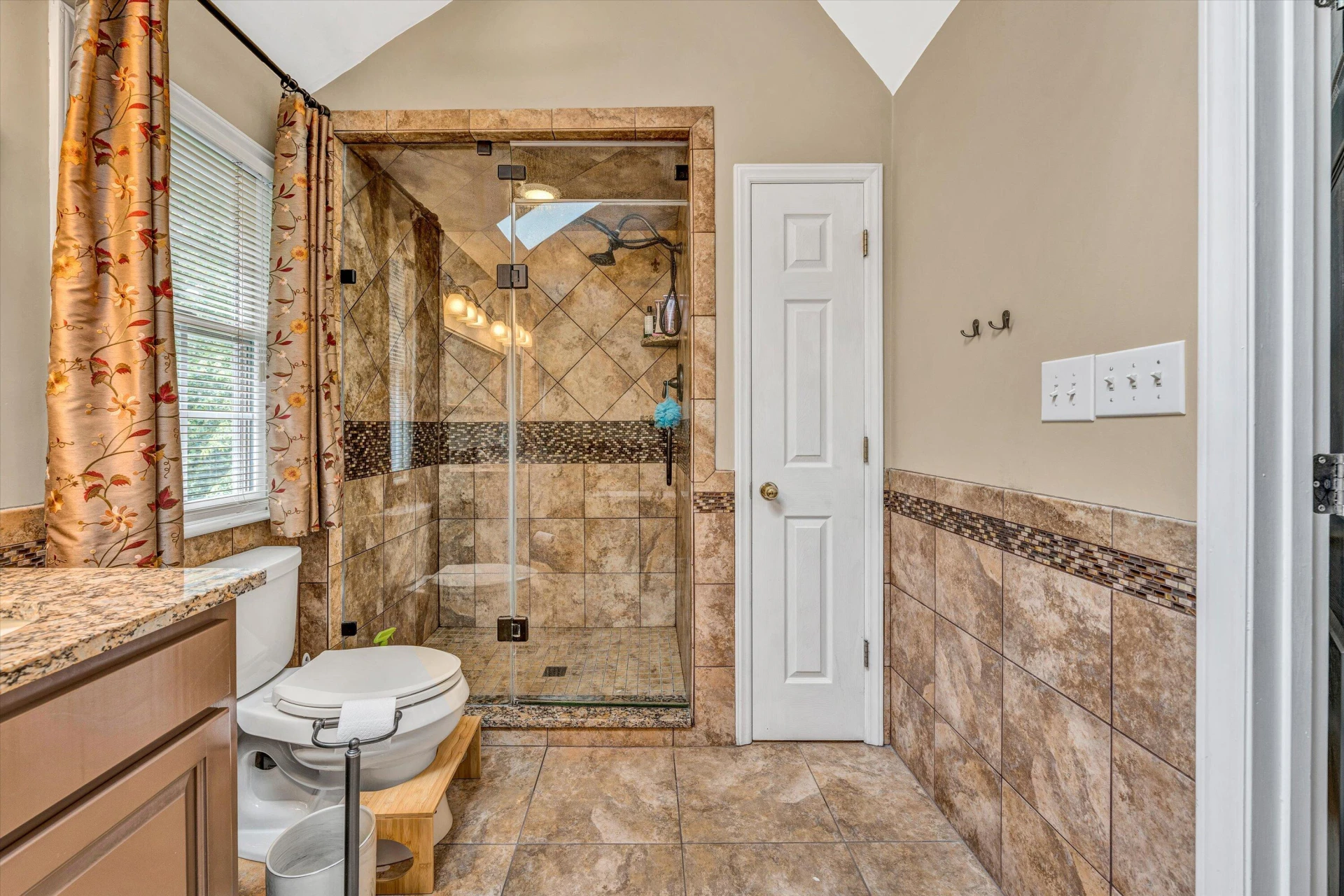 196 Buckingham CT - Photo 27