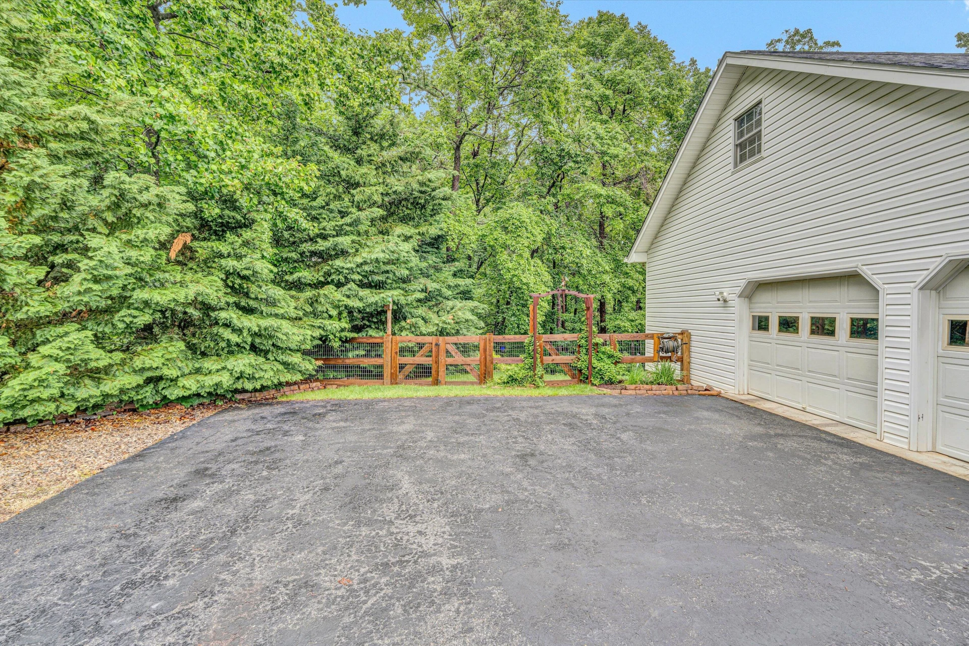 196 Buckingham CT - Photo 60