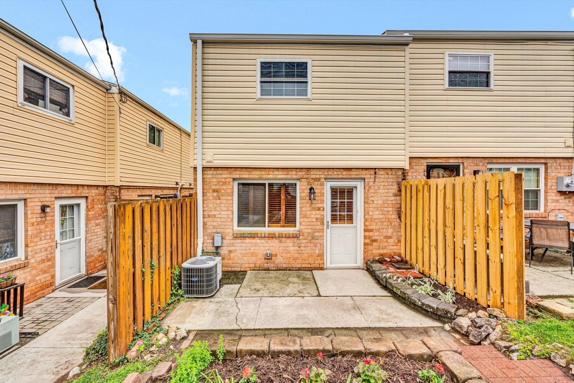 1801 Bluemont AVE #G - Photo 17
