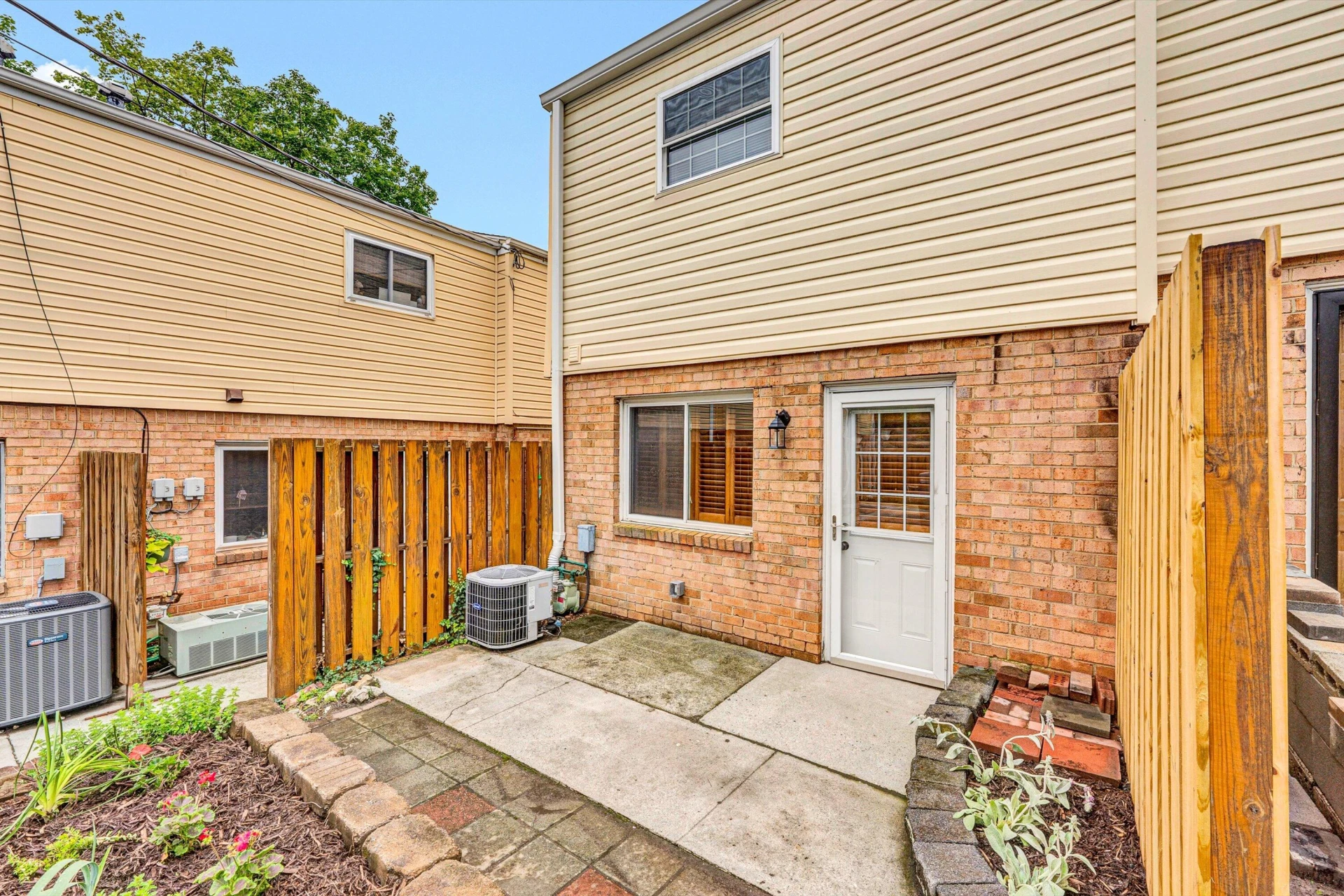1801 Bluemont AVE #G - Photo 18
