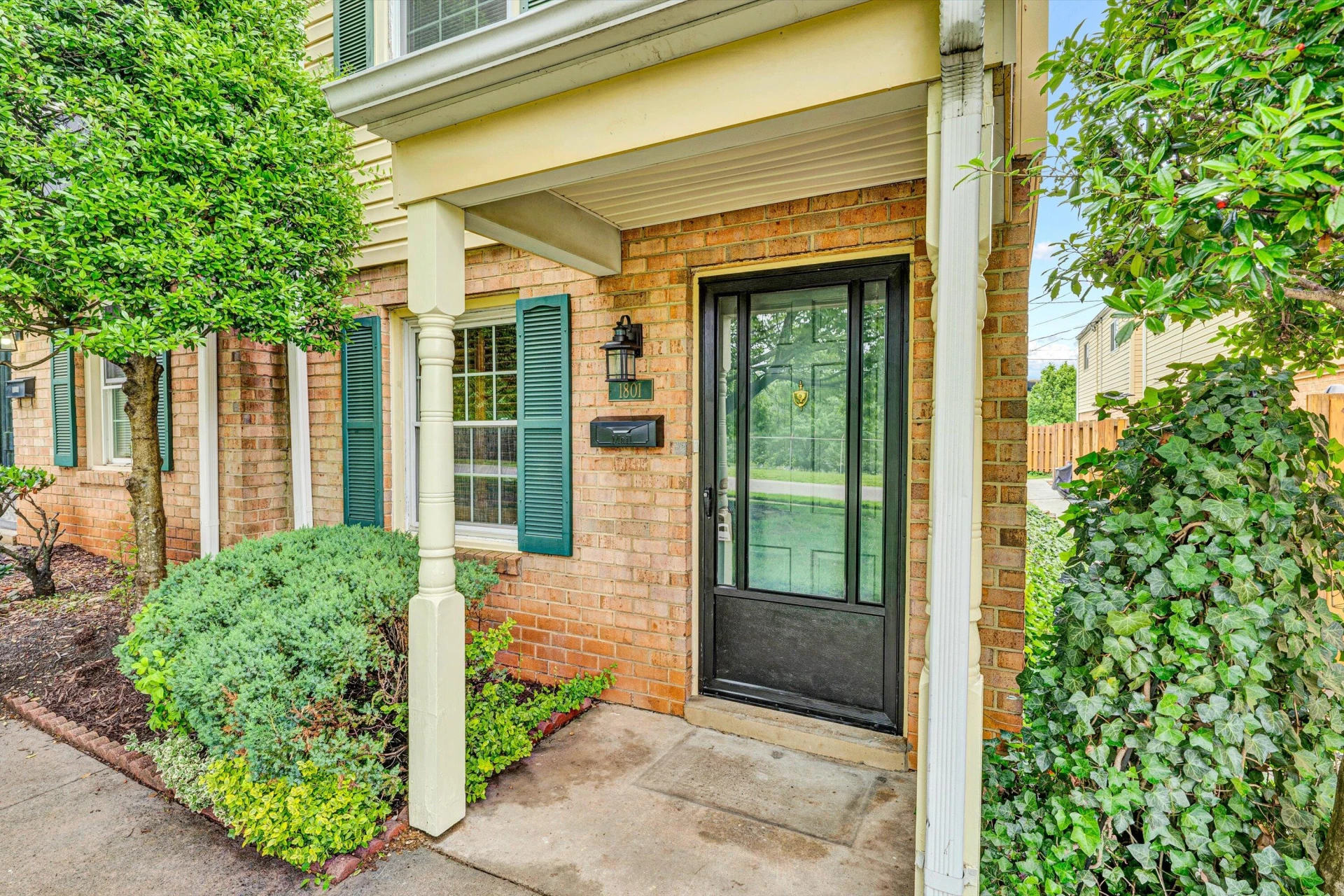 1801 Bluemont AVE #G - Photo 3