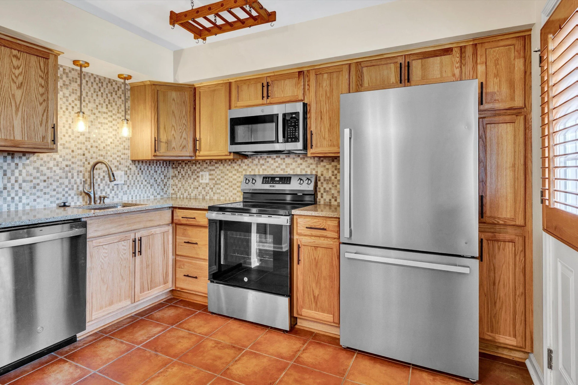 1801 Bluemont AVE #G - Photo 8