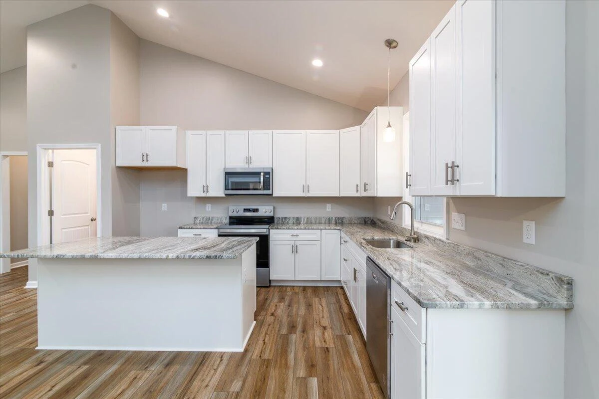 13686 Hardy RD - Photo 15