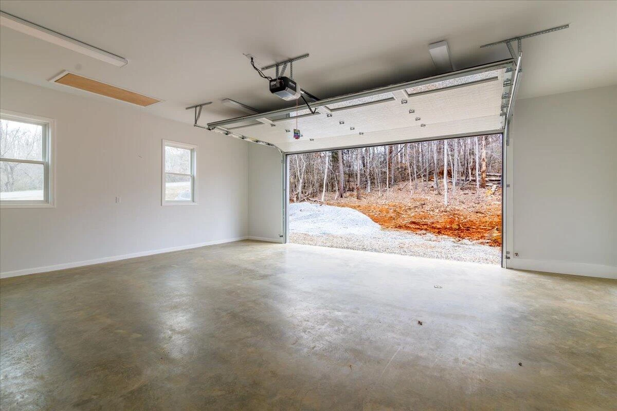 13686 Hardy RD - Photo 33