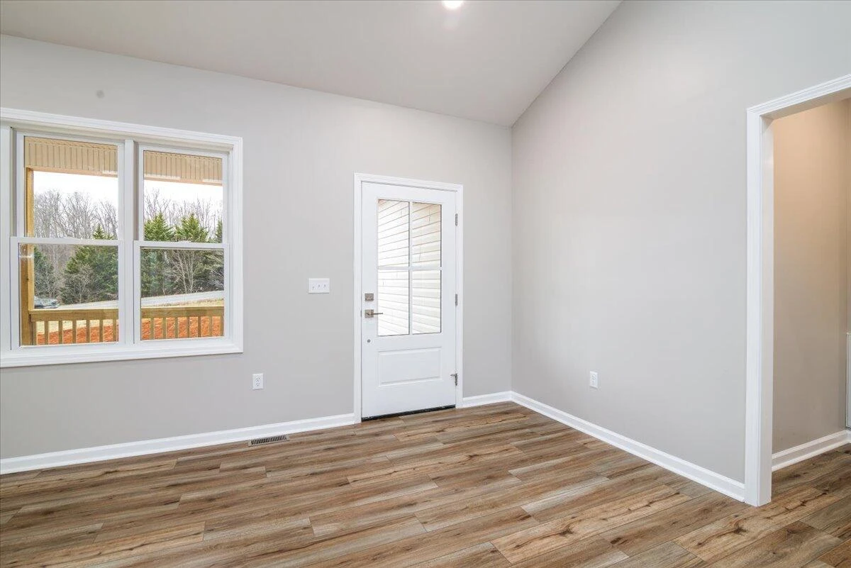 13686 Hardy RD - Photo 9