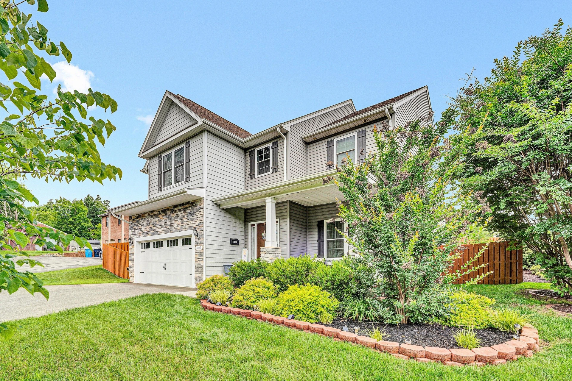 1407 Brandon AVE - Photo 3