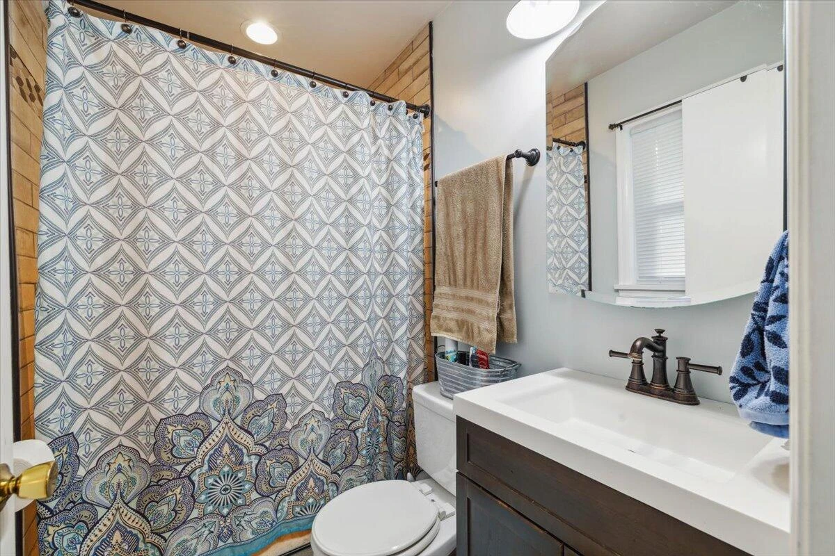 2266 Medford RD - Photo 13