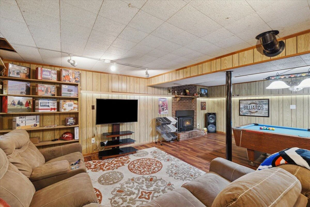 2266 Medford RD - Photo 19