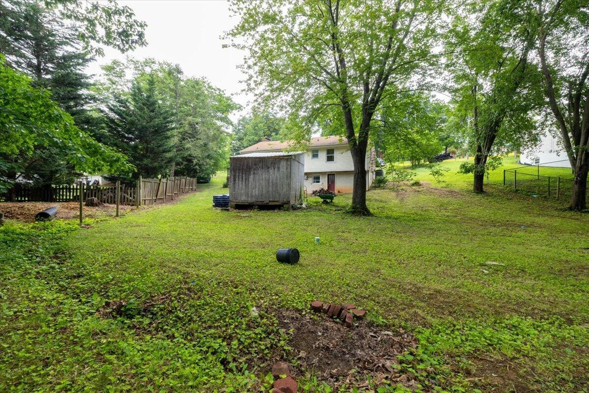 2266 Medford RD - Photo 23