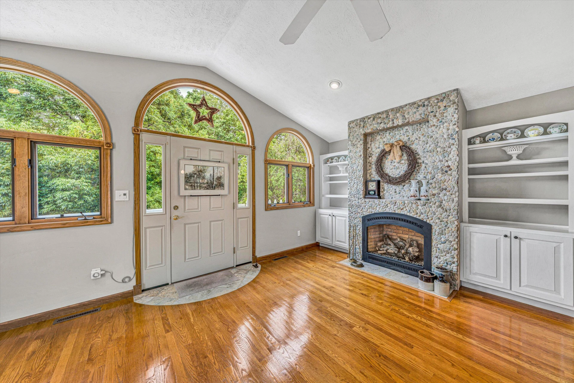 235 Waterwood DR - Photo 10