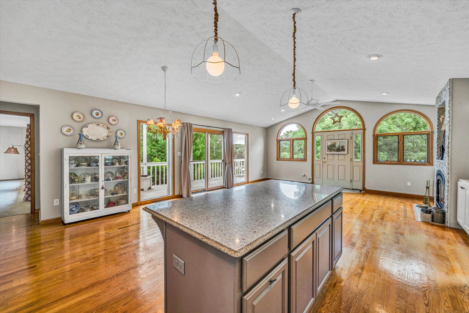 235 Waterwood DR - Photo 18