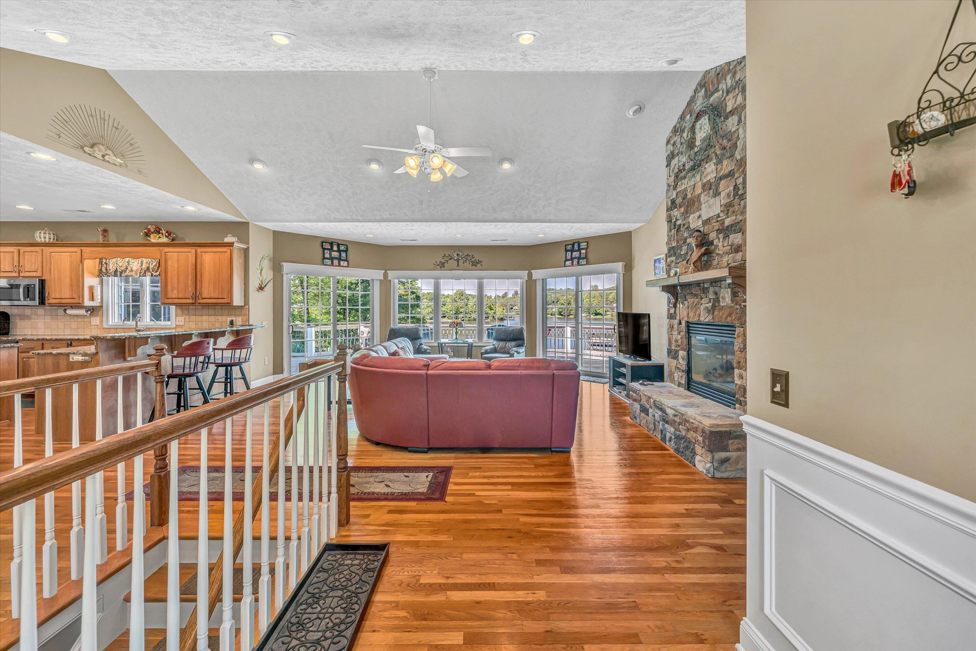 168 Sandy Point CT - Photo 14