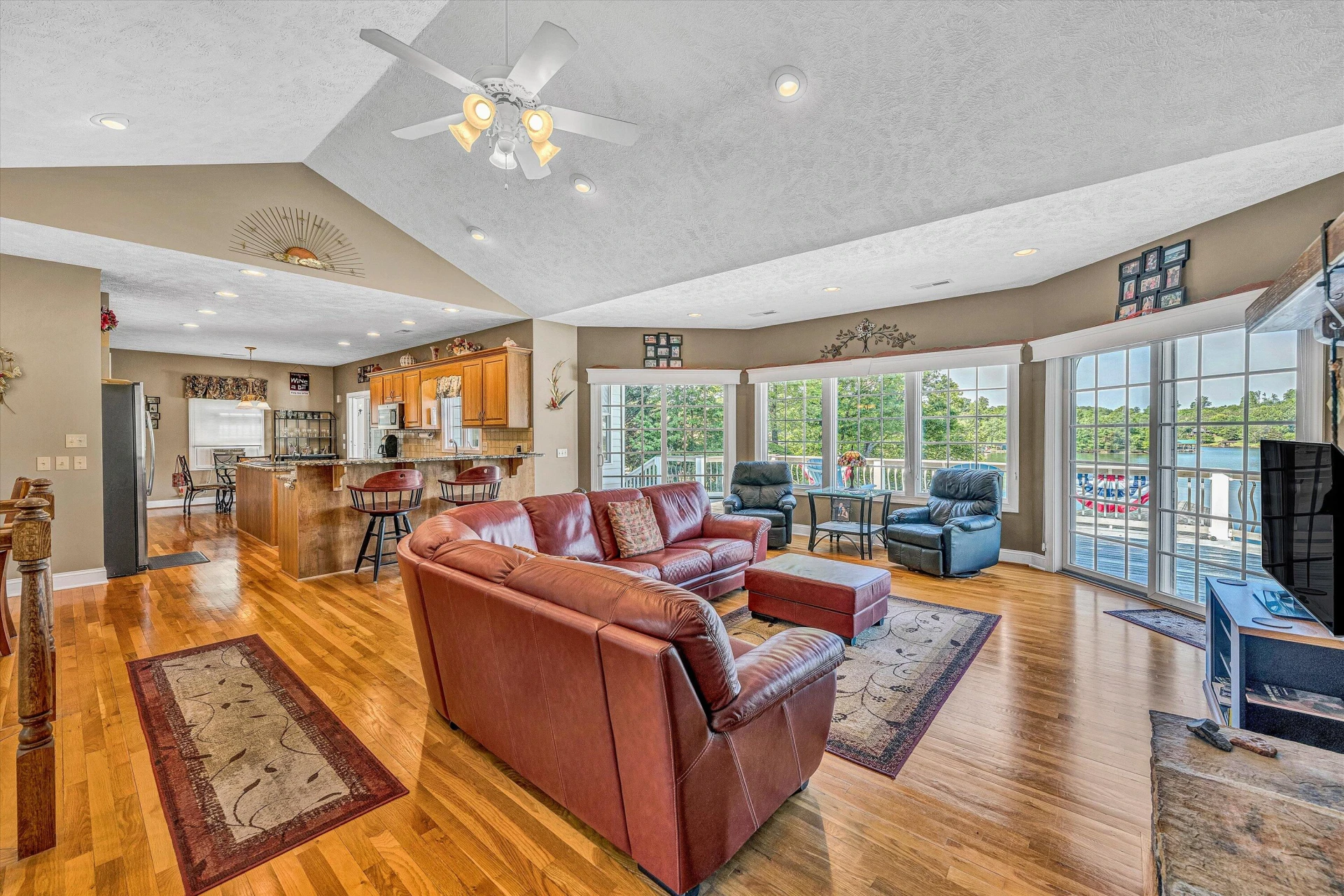 168 Sandy Point CT - Photo 15