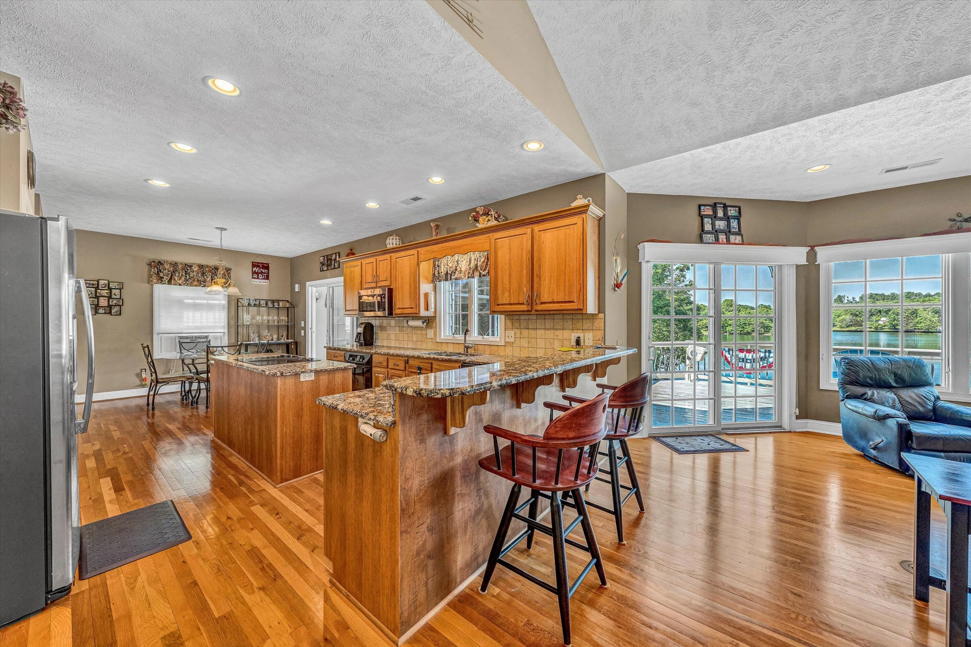 168 Sandy Point CT - Photo 18