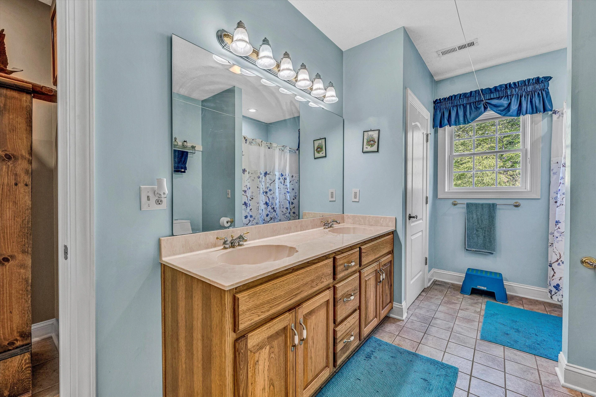 168 Sandy Point CT - Photo 49