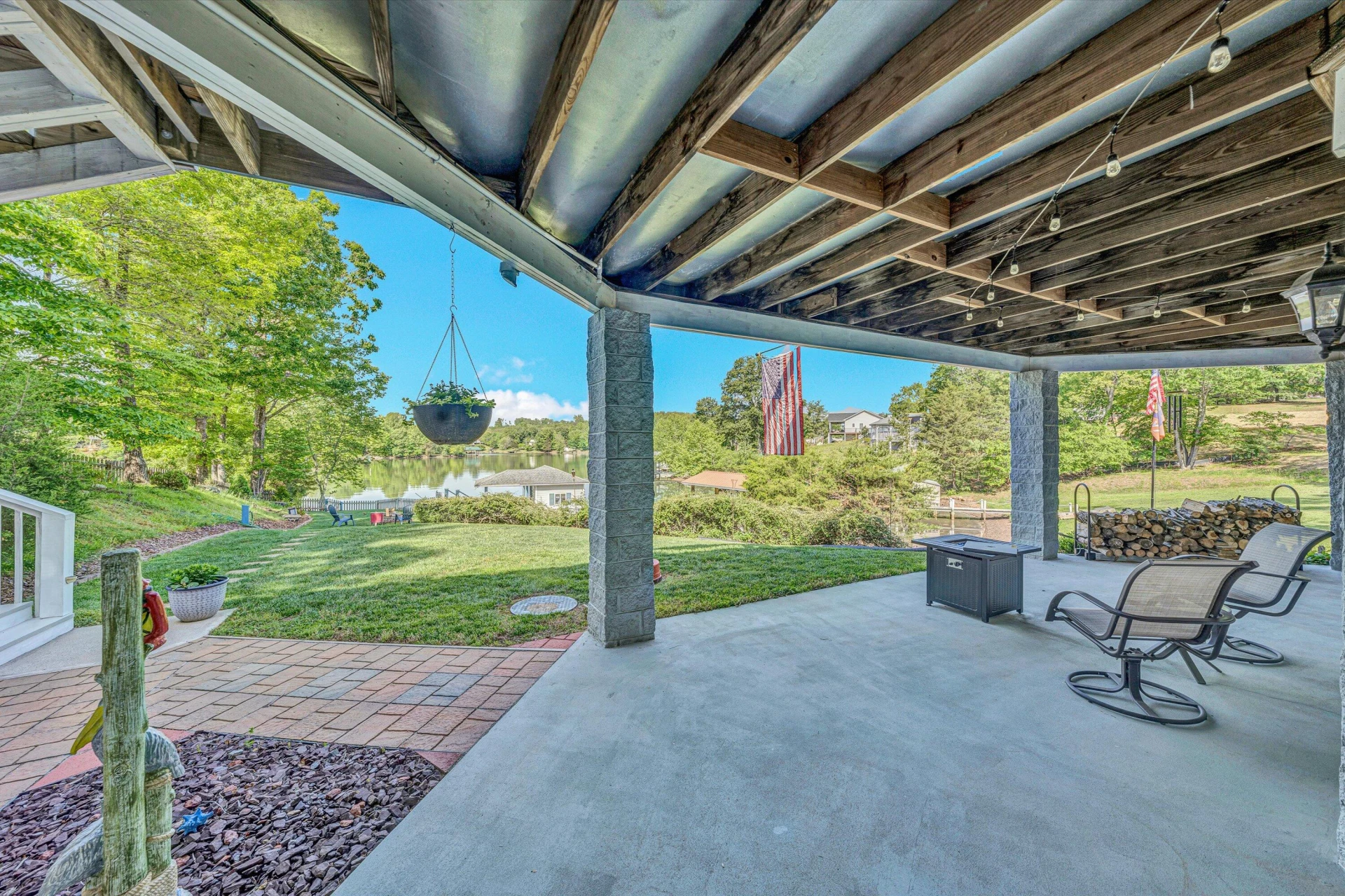 168 Sandy Point CT - Photo 51