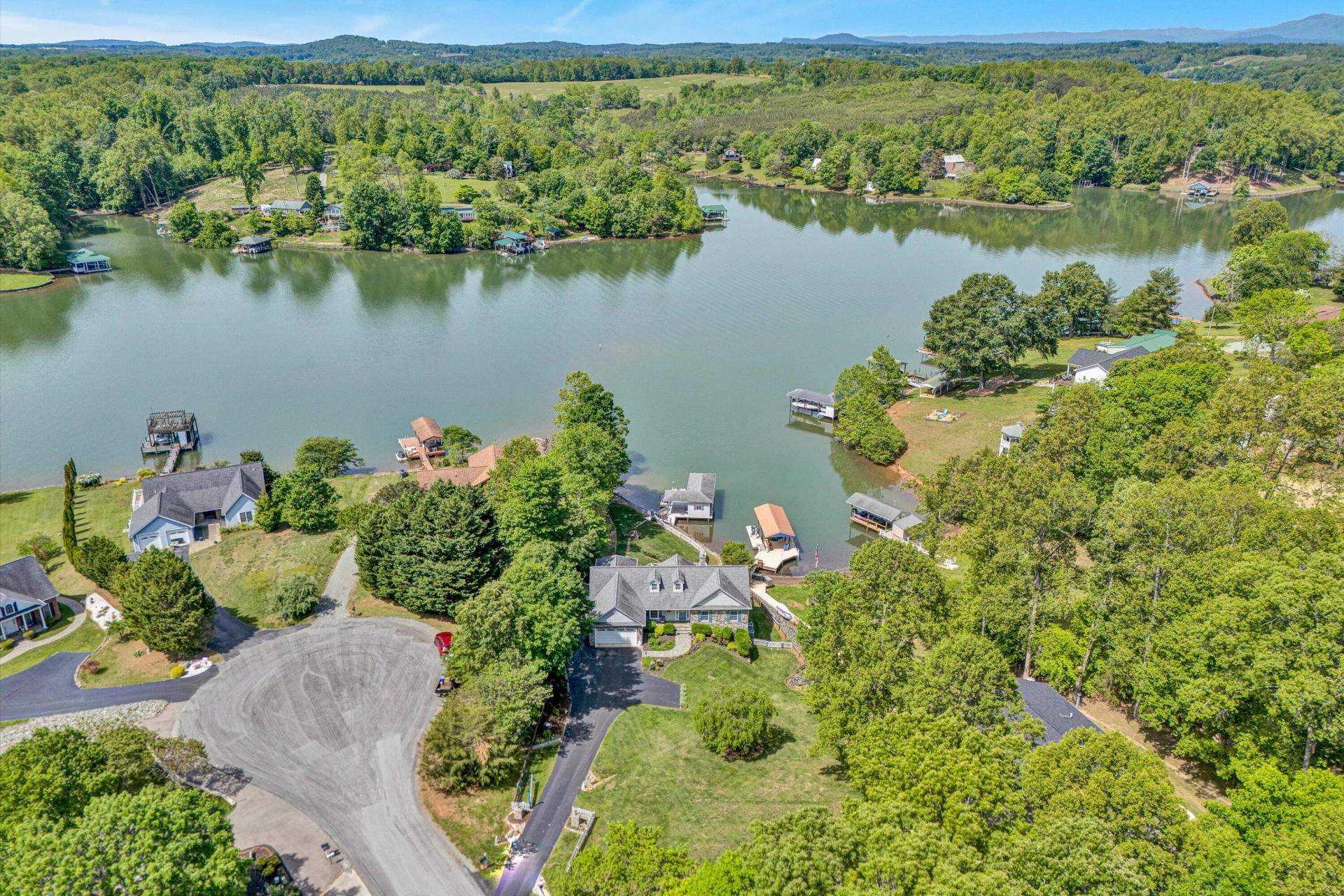168 Sandy Point CT - Photo 7