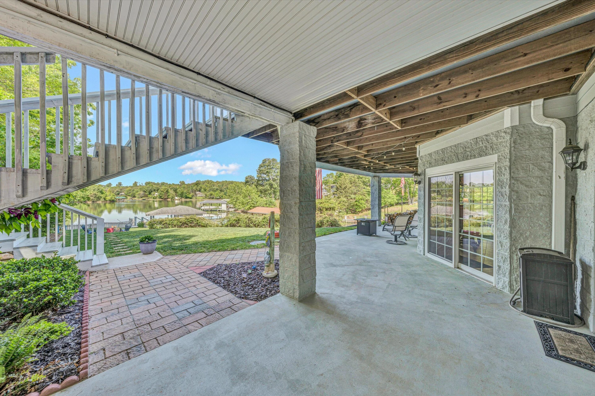 168 Sandy Point CT - Photo 54
