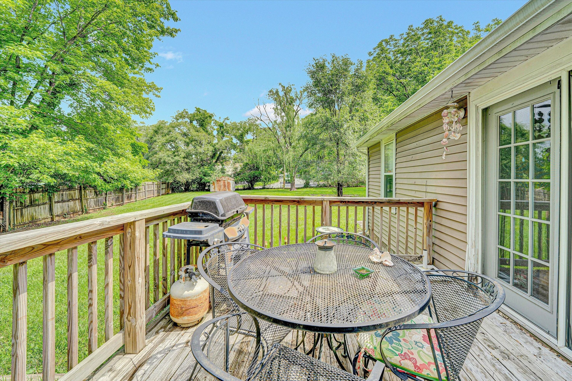 1514 Redwood RD - Photo 21